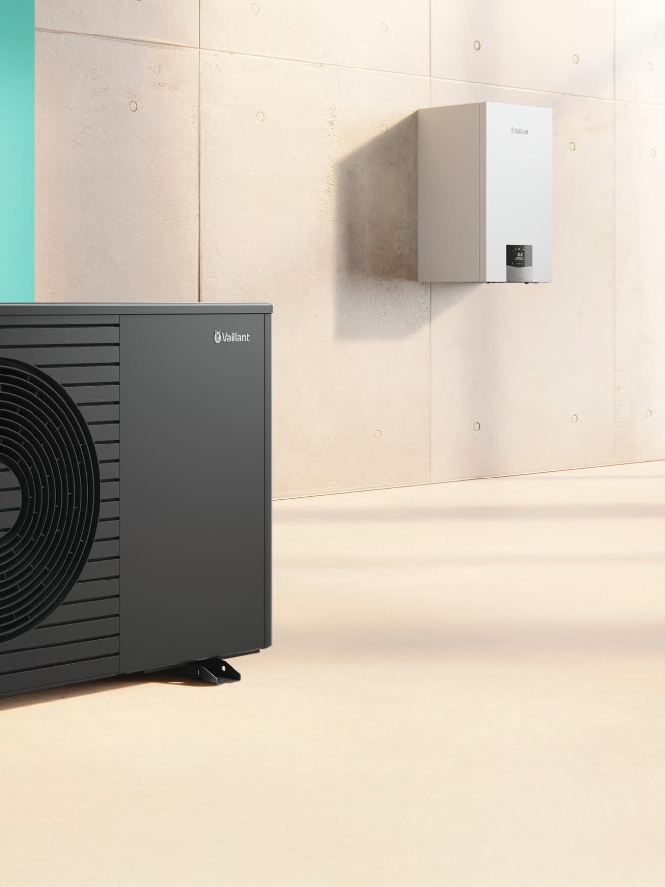 Sistema ibrido Vaillant con unità esterna di pompa di calore e caldaia a condensazione murale