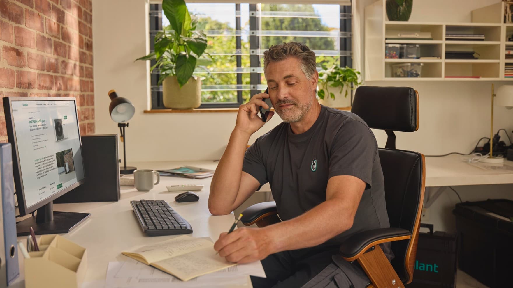 Un esperto Vaillant al telefono