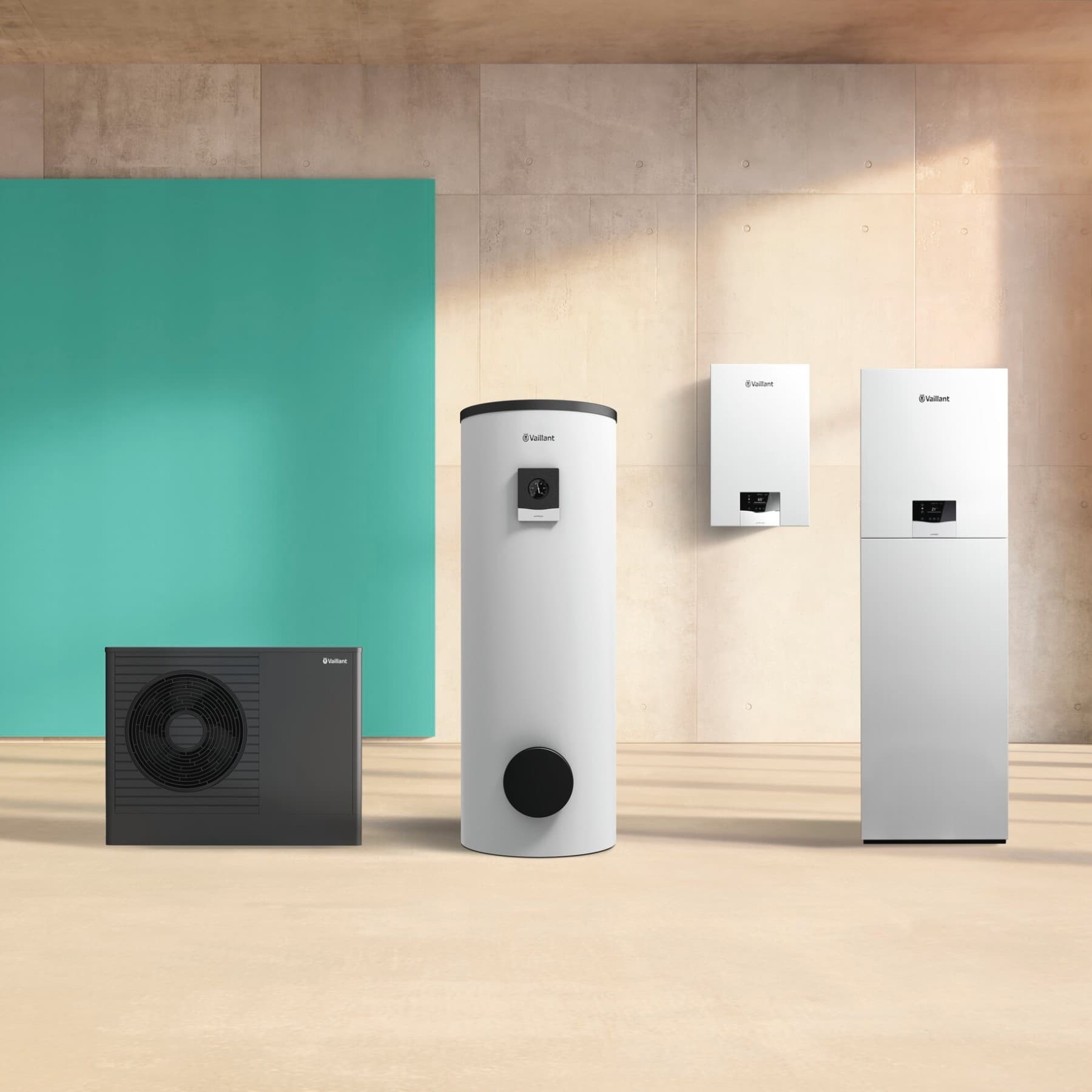 Gamma di sistemi Vaillant per riscaldamento domestico con pompa di calore, bollitore e caldaia a condensazione
