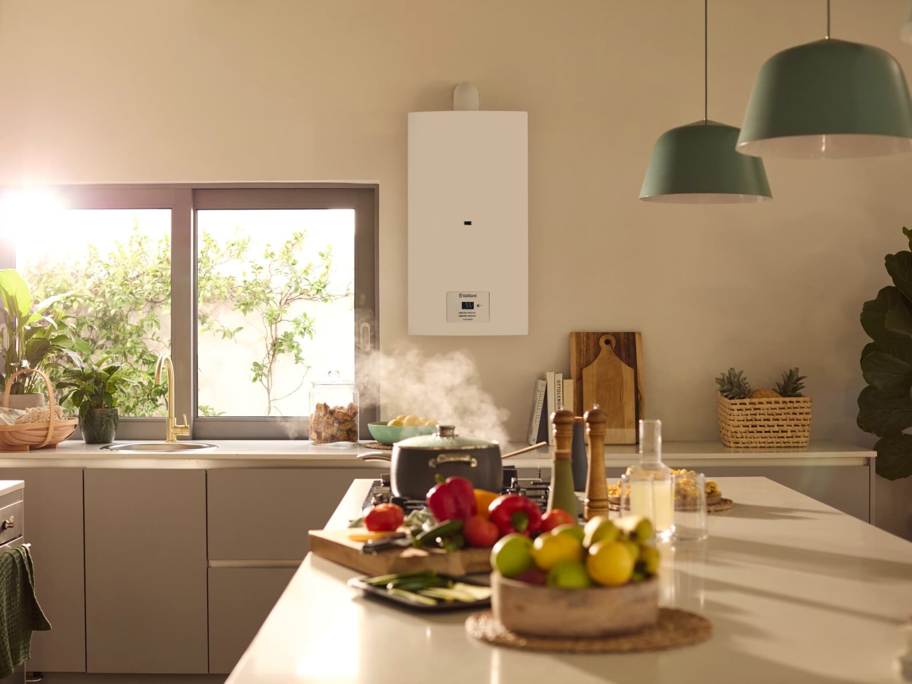 Scaldabagno a gas Vaillant installato in cucina.