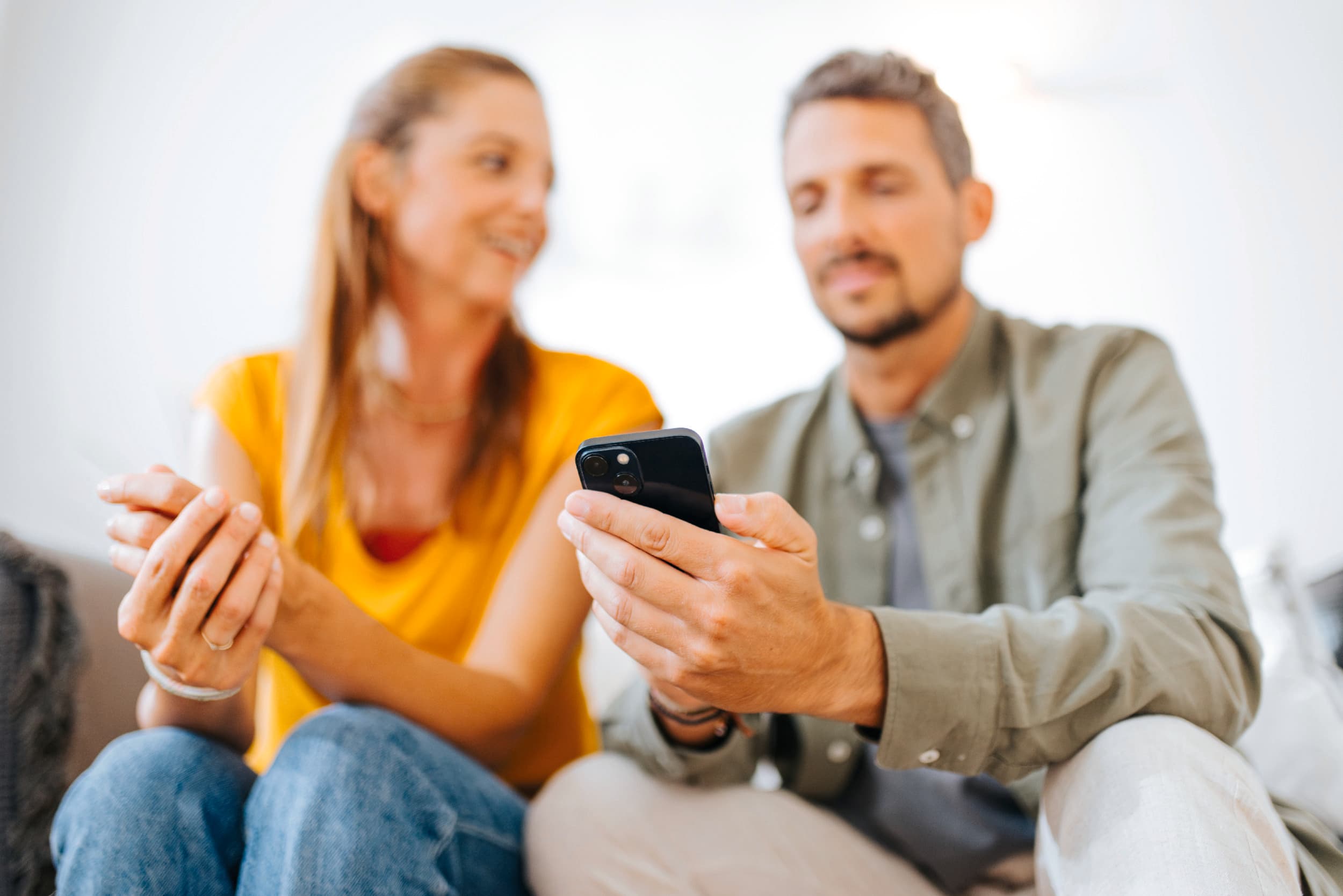 Clienti che chiamano il servizio clienti