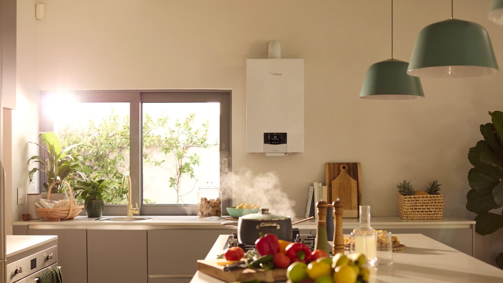 Caldaia Vaillant murale in una cucina.
